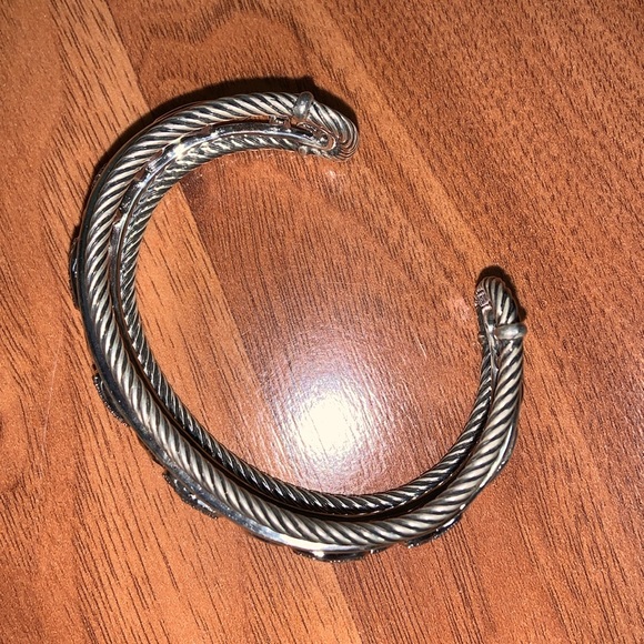 Authentic David Yurman Diamond Quatrefoil Cuff Bracelet - Picture 6 of 12